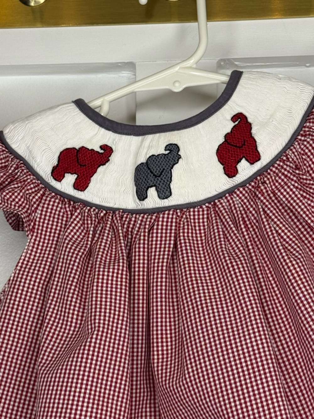Girls Red Gingham Elephant Smocked Dress size 24 months 100% cotton